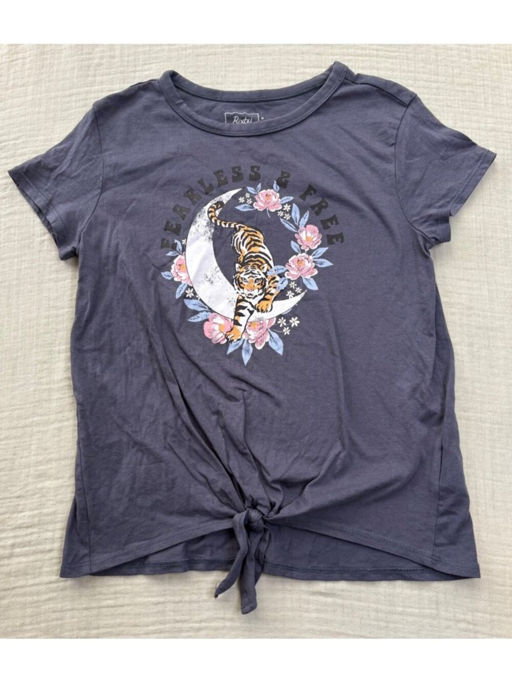 Fearless & Free Tiger Graphic Girls Tie-Front T-Shirt Size M Bixby Nomad